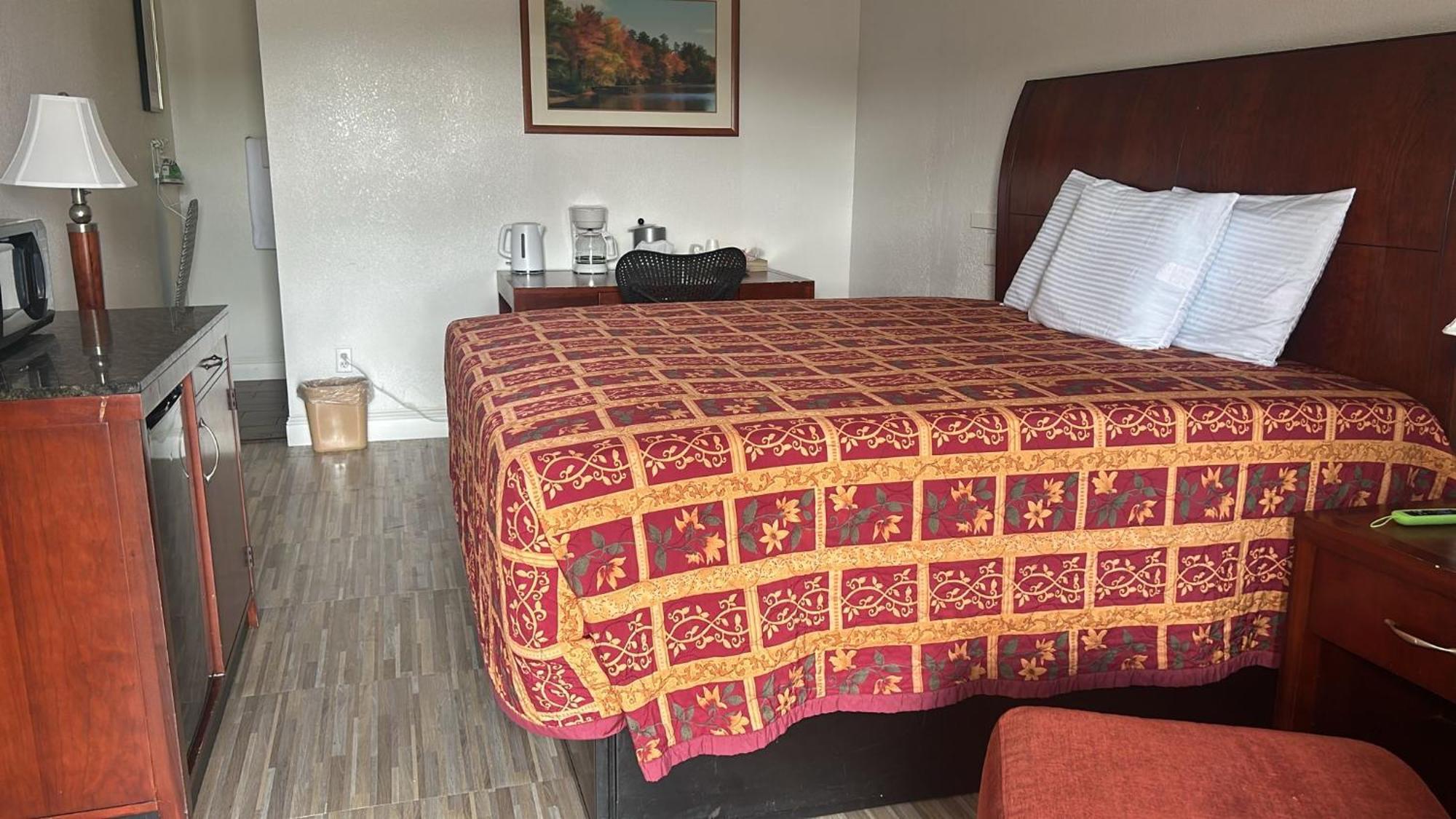 Quest Inn Уэтерфорд Экстерьер фото
