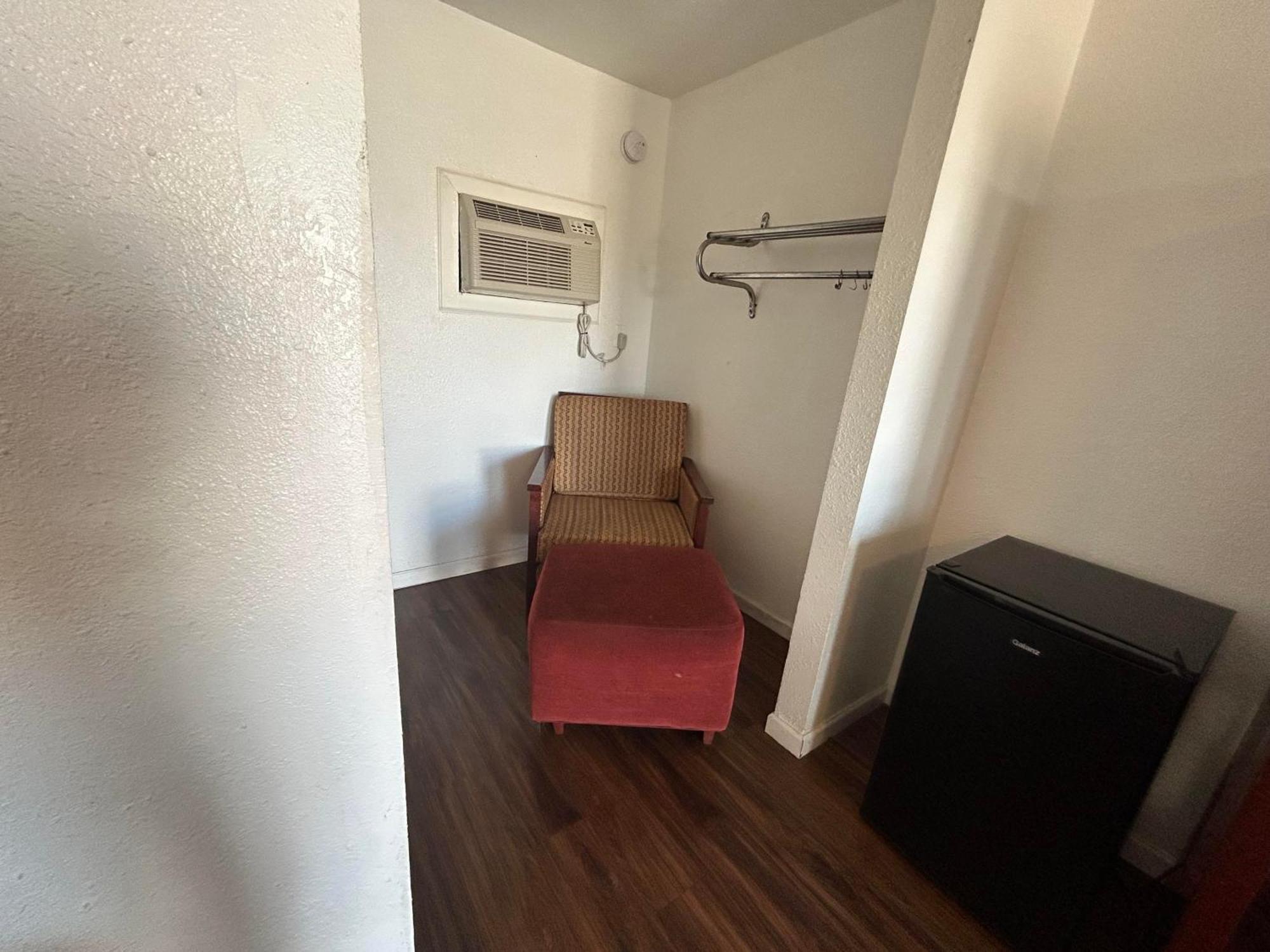 Quest Inn Уэтерфорд Экстерьер фото