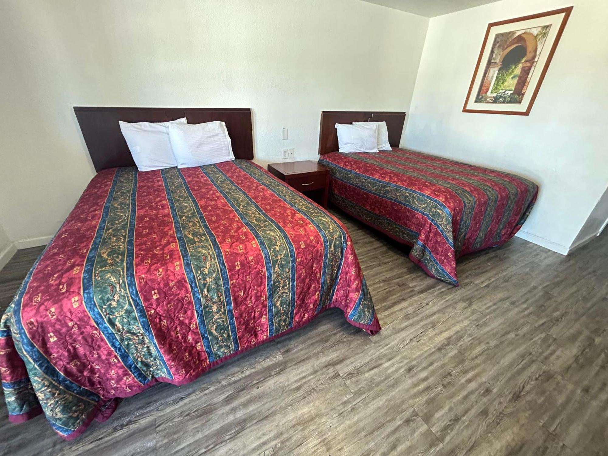 Quest Inn Уэтерфорд Экстерьер фото