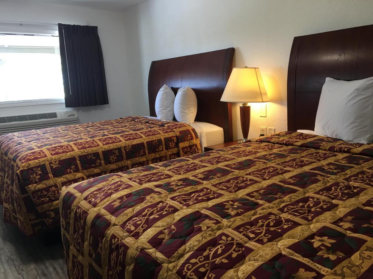 Quest Inn Уэтерфорд Экстерьер фото